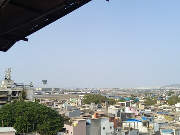 Balcony in 1.5 BHK Apartment at Vakola – for Sale