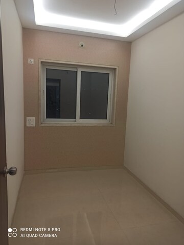 Room in 1.5 BHK Apartment at Kashish Park Centriod, Ghatkopar East – for Rent
