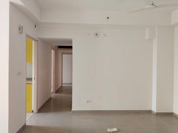 Room in 3 BHK Apartment at Moti Nagar – for Sale