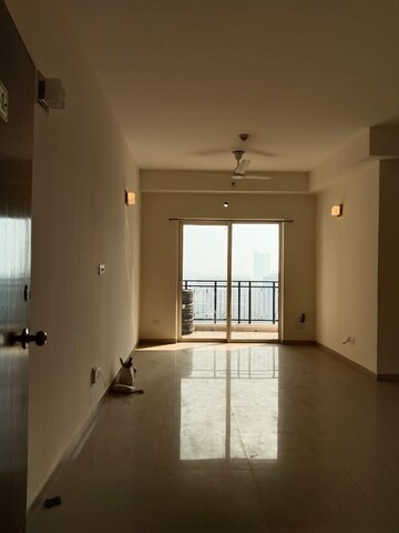 Room in 3 BHK Apartment at Moti Nagar – for Sale