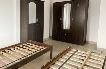 Room in  Pg at Hiranandani Estate – for Rent