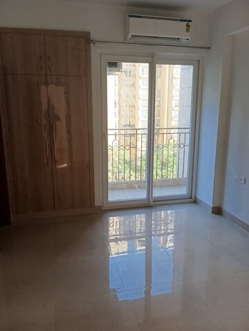 Room in 3 BHK Apartment at ATS Nobility, Sector 4, Greater Noida – for Sale