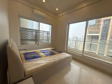 Room in 3 BHK Apartment at Indiabulls Sky Forest, Lower Parel – for Sale