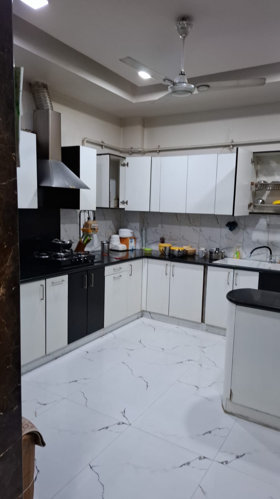 6+ BHK + Pooja Room,Servant Room,Study Room,Extra Room Independent House For Sale in RWA Apartments