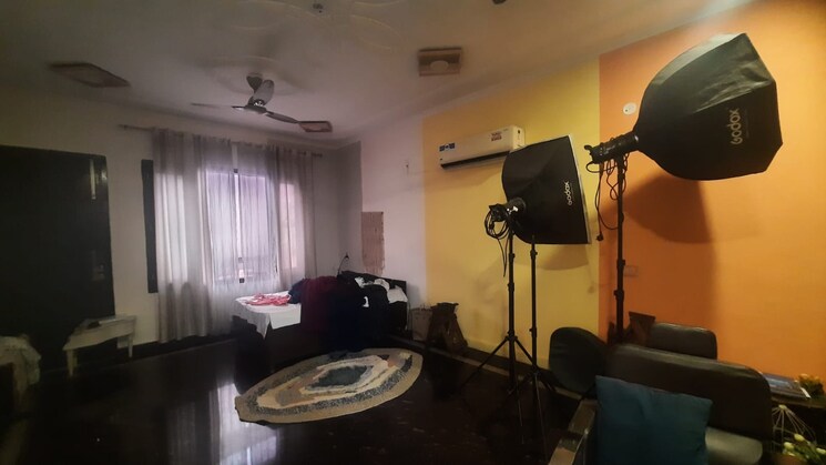 Room, sector 36 6+ Bedroom 375 Sq.Yd. Independent House In Sector 36 Noida 8517979