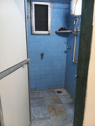 Attached Bathroom in 1 BHK Apartment at Andheri East – for Rent
