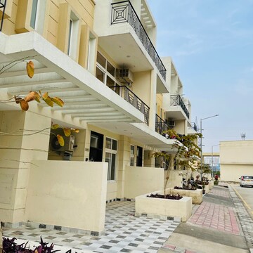 3.5 BHK Villa – Exterior View View at Amrapali Dream Valley, Amrapali Dream Valley - for Rent