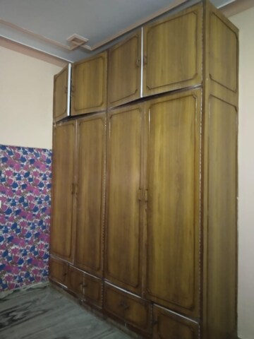 Room in 2 BHK Builder Floor at Sector 19 – for Rent