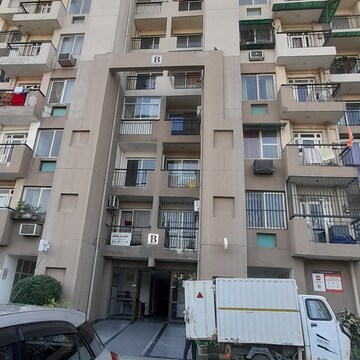 2 BHK Apartment For Rent in Aditya Luxuria Estate, Shahpur Bamheta
