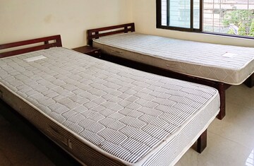 Room in  Pg at Hiranandani Estate – for Rent