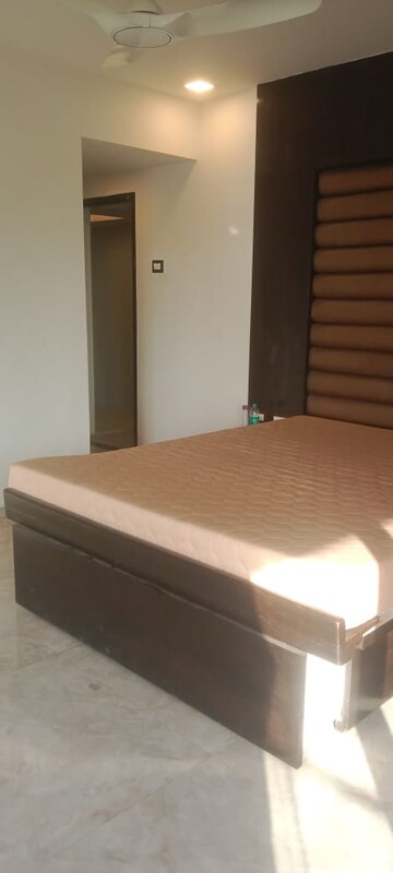 Bedroom in 3 BHK Apartment at Seawoods Estates Nri Complex, Seawoods Sector 58 – for Rent