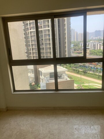 Living Room in 2 BHK Apartment at Kalpataru Paramount A, Kapur Bawdi – for Rent
