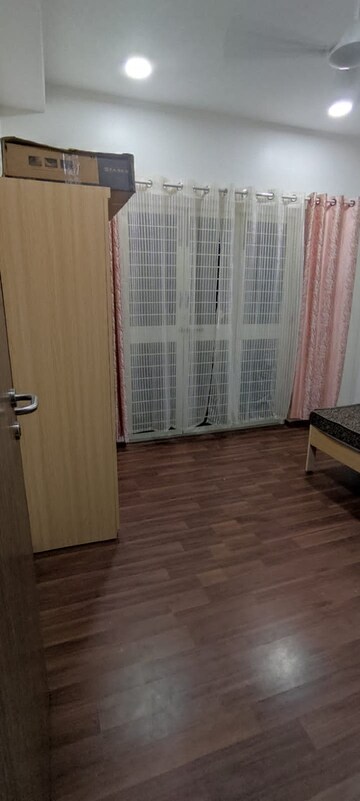 Room in 2 BHK Apartment at Ganga Legend, Bavdhan – for Rent