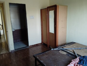 Room in 2 BHK Apartment at Satyam Shrey, Bavdhan – for Rent