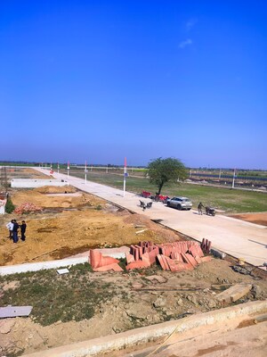 2.5 BHK Villa – Exterior View View at Govardhan Road - for Sale