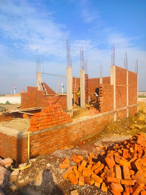 2.5 BHK Villa For Sale in Govardhan Road