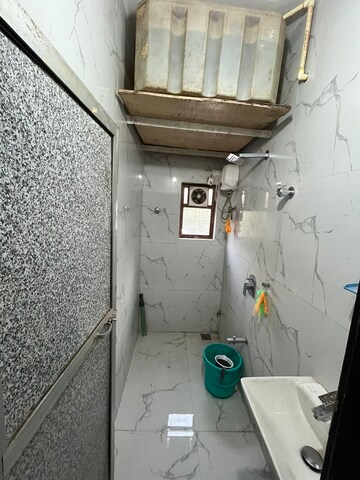 Attached Bathroom in 1 BHK Apartment at Akshay Society Andheri, Andheri East – for Rent