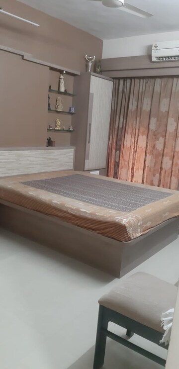 2 BHK Apartment For Rent in Ganesh Krupa CHS Santacruz, Santacruz West