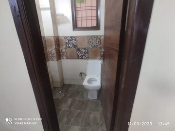 Attached Bathroom in 1 BHK Builder Floor at Saket – for Rent