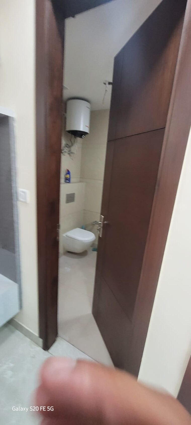 Bathroom, paschim vihar 2.5 Bedroom 84 Sq.Yd. Builder Floor In Paschim Vihar Delhi 8518284