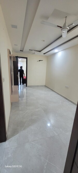 Living Room in 2.5 BHK Builder Floor at Paschim Vihar – for Sale