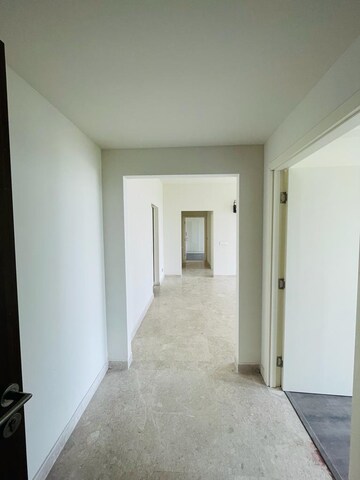 Room in 3 BHK Apartment at Ireo The Corridors, Sector 67a – for Rent