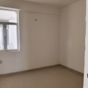 Room in 3 BHK Apartment at ROF Aalayas Phase 2, Sector 102 – for Rent