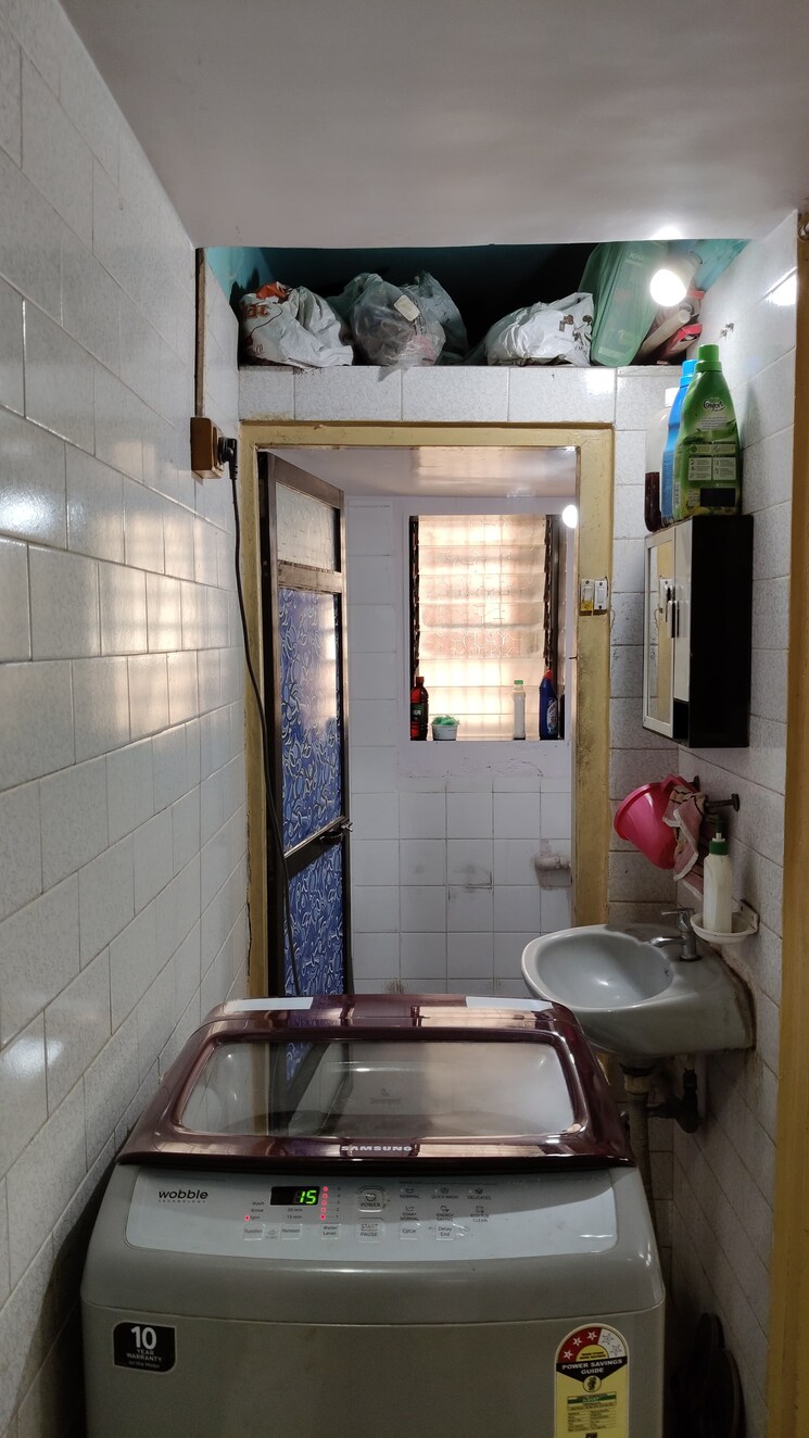 Attached Bathroom, chandrakant-society 2 Bedroom 650 Sq.Ft. Apartment In Charai Thane 8518336