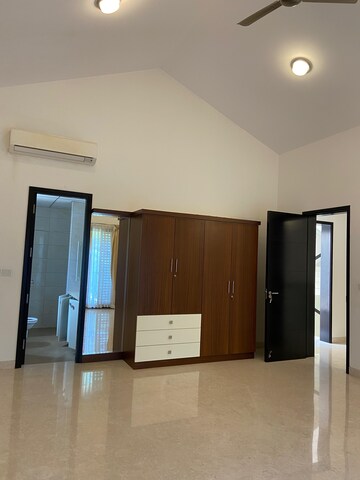 Room in 5 BHK Villa at Sobha Lifestyle Legacy, Devanahalli – for Sale