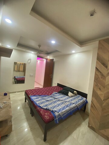 Room in 3 BHK Builder Floor at Malviya Nagar – for Rent