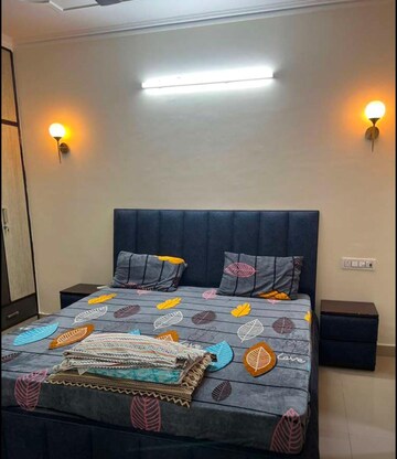 Room in 2 BHK Apartment at Penta Homes, Vip Road – for Rent