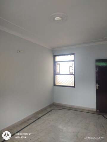 Room in 2 BHK Builder Floor at Mehrauli – for Rent