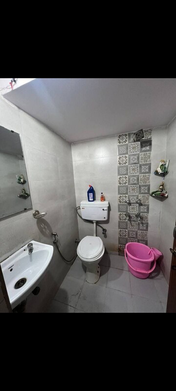 Attached Bathroom in 1.5 BHK Builder Floor at Rohini – for Rent