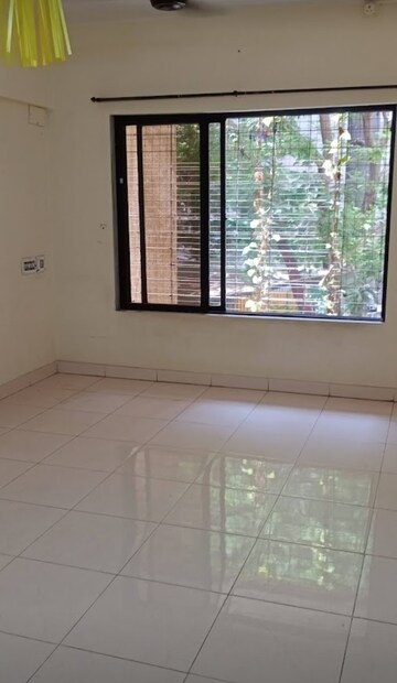2 BHK Apartment For Rent in Lalani Velentine Apartments II, Goregaon East