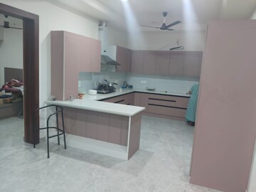 5 BHK Builder Floor For Rent in Sector 14