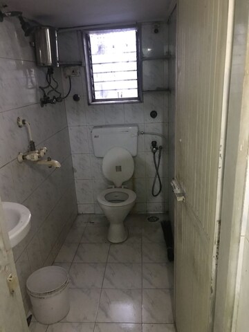 Attached Bathroom in 2 BHK Apartment at Pradnya Apartment Vakola, Vakola – for Rent