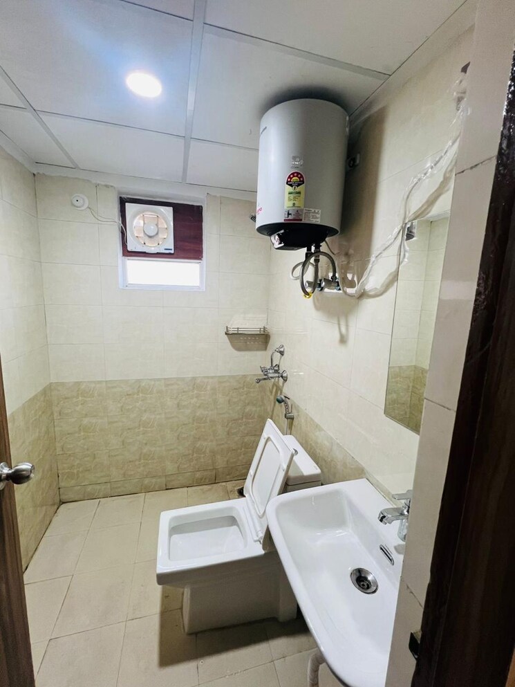 Attached Bathroom, gls-avenue-51 2.5 Bedroom 690 Sq.Ft. Apartment In Sector 92 Gurgaon 8518485
