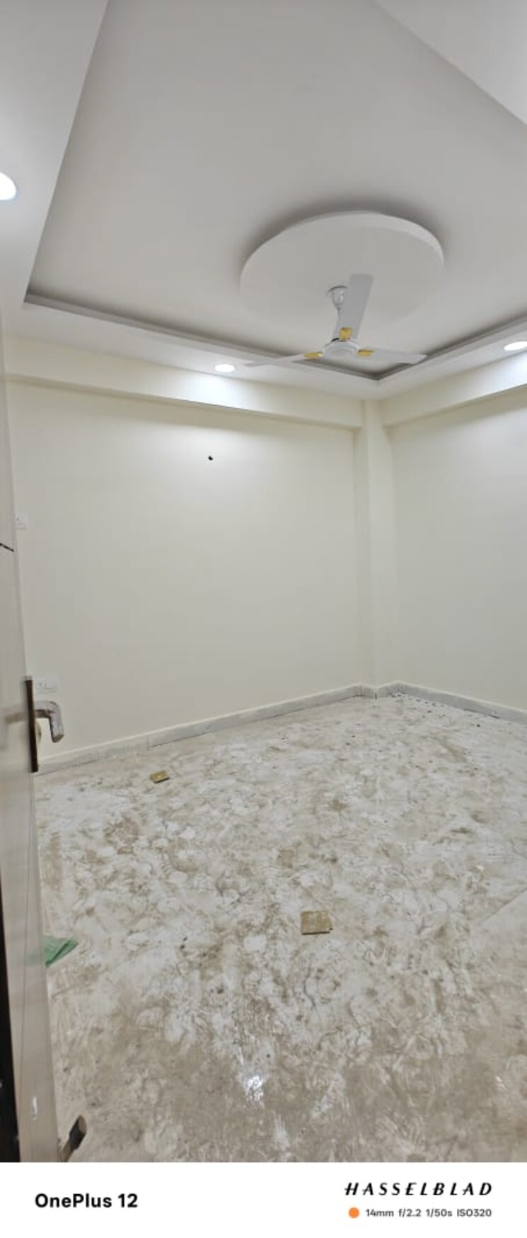 Room, sector 73 2 Bedroom 1000 Sq.Ft. Builder Floor In Sector 73 Noida 8518516