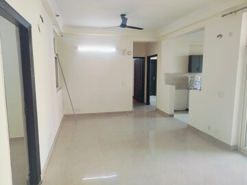 Room in 3 BHK Apartment at Amrapali Silicon City, Sector 76 – for Rent