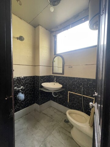 Attached Bathroom in 1 BHK Builder Floor at Malviya Nagar – for Rent
