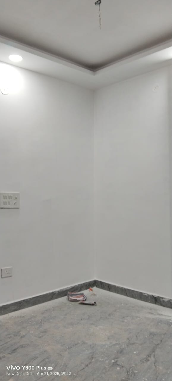 1 BHK + Pooja Room,Servant Room,Study Room,Extra Room Builder Floor For Sale in Govindpuri