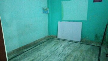 Room in 2 BHK Builder Floor at Vaishali Sector 2 – for Sale