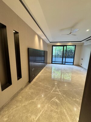 Room in 2 BHK Builder Floor at Vasant Vihar – for Sale