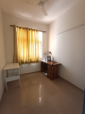 Room in 2 BHK Apartment at Mahagun Mywoods, Sector 16c Greater Noida – for Rent