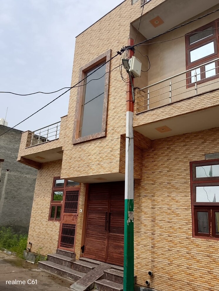 Exterior View, upsidc site b  102 Sq.Yd. Plot In Upsidc Site B Greater Noida 8518650