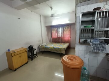 Room in 1 RK Apartment at Silver Castle Andheri East, Andheri East – for Rent