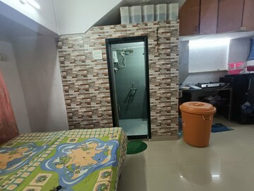 Room in 1 RK Apartment at Silver Castle Andheri East, Andheri East – for Rent