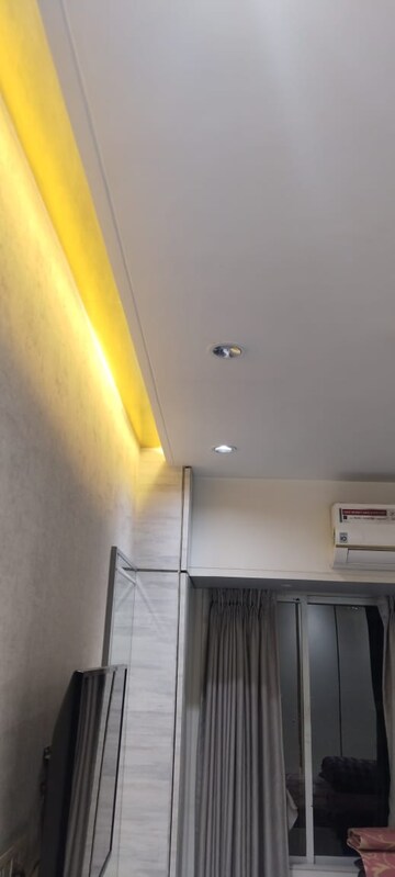  2 BHK Apartment at K Raheja Palm Court, Malad West – for Rent