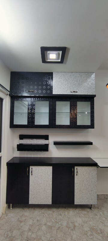 Room in 2 BHK Apartment at Manikonda – for Rent