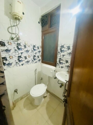 Bathroom in 2 BHK Builder Floor at Arjun Nagar – for Rent